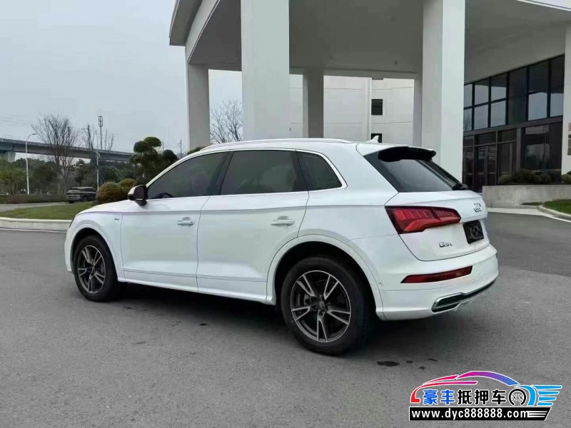 20年奥迪Q5SUV抵押车出售