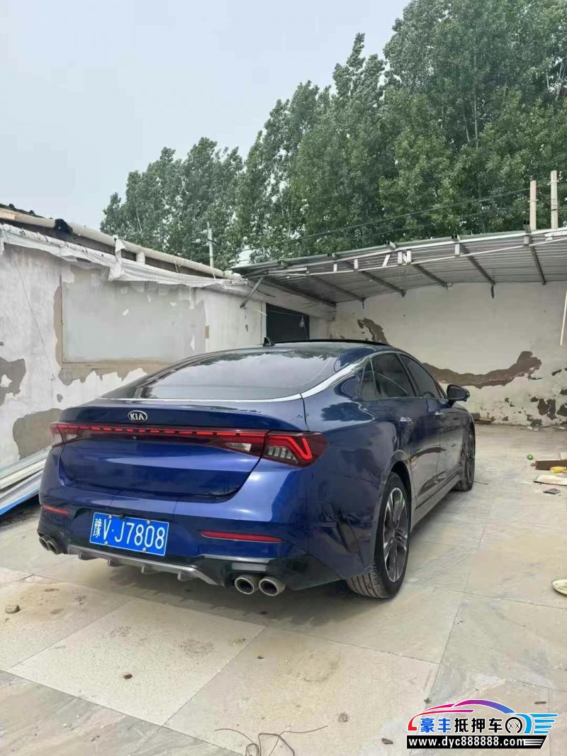 21年起亚K5轿车抵押车出售