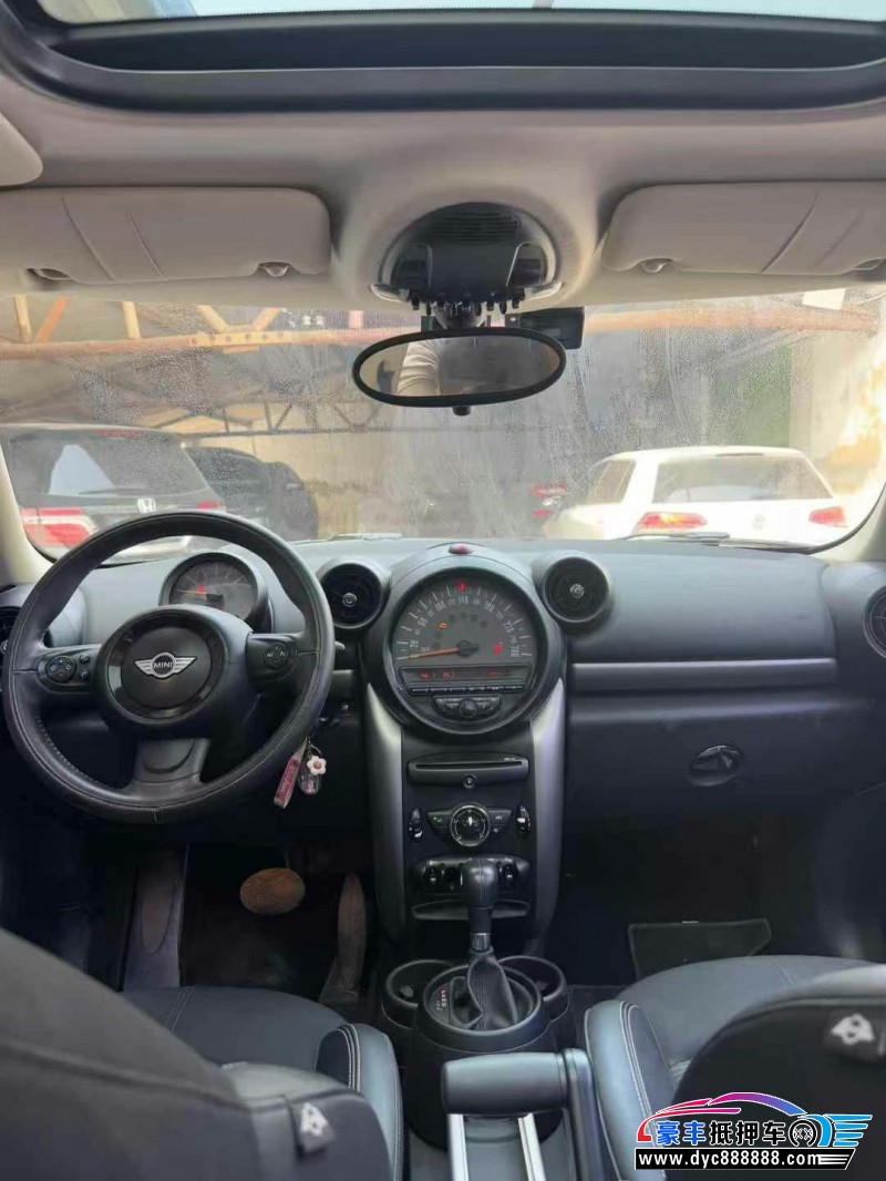 15年宝马MINI轿车抵押车出售