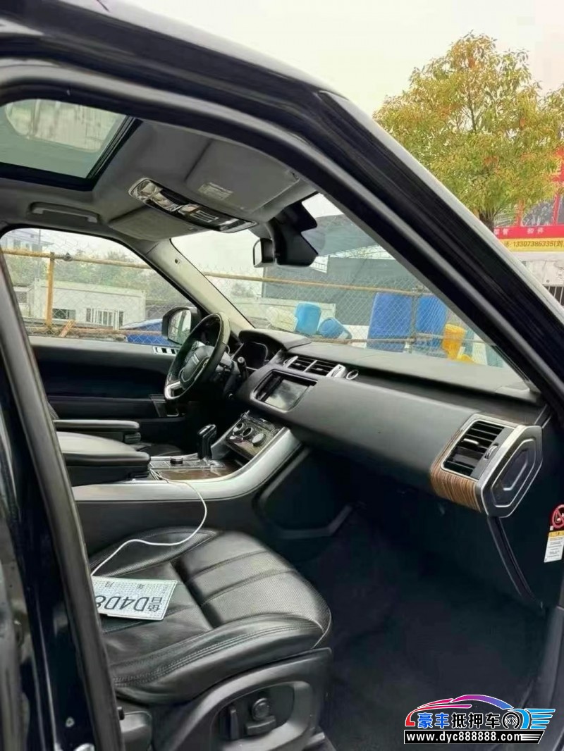 16年路虎揽胜运动轿车抵押车出售