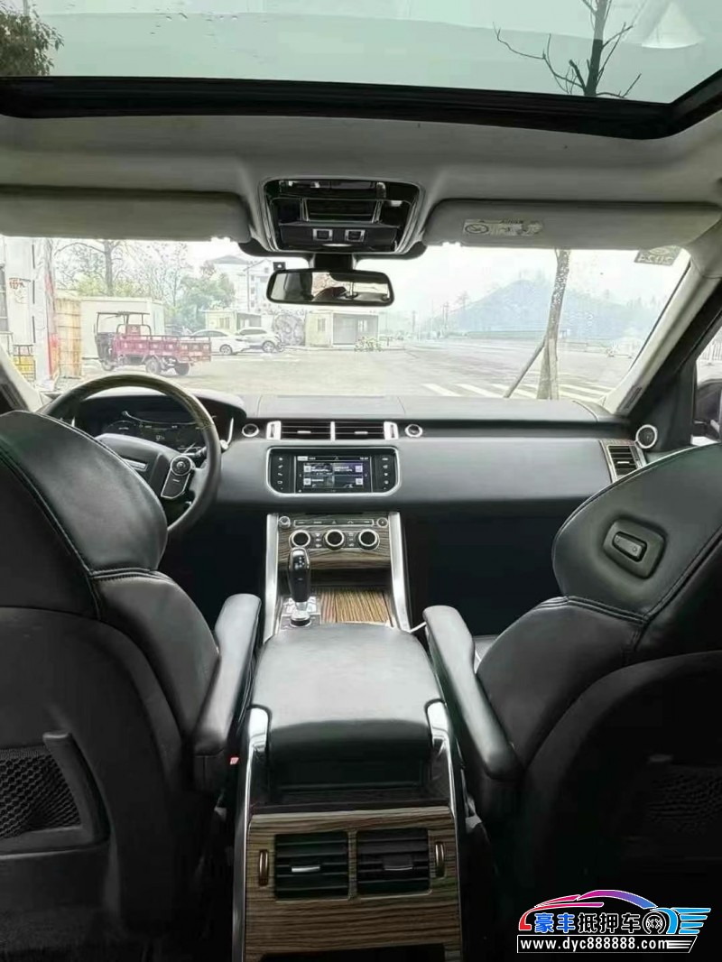 16年路虎揽胜运动轿车抵押车出售