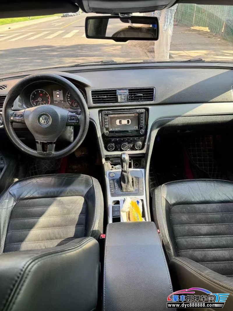 12年大众帕萨特轿车抵押车出售