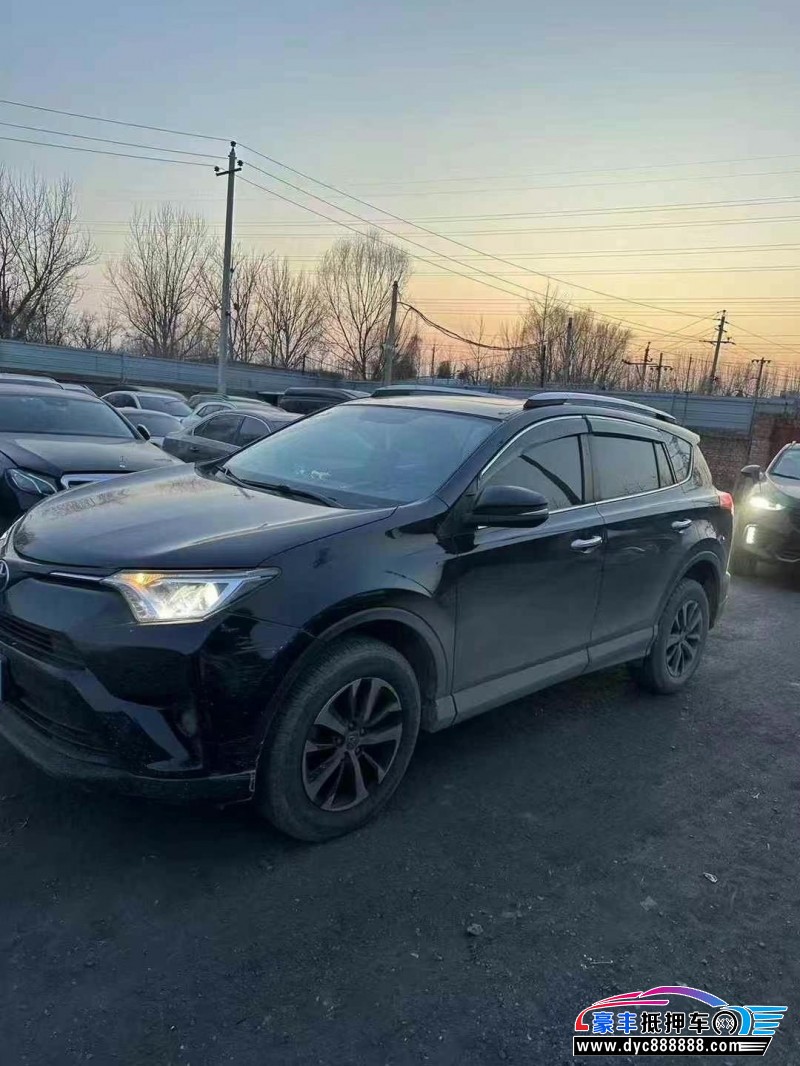 17年丰田RAV4轿车抵押车出售