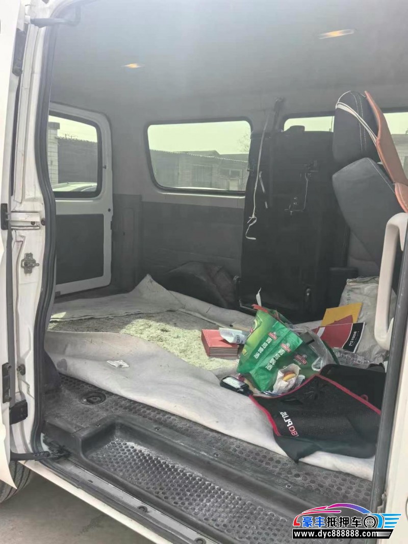 22年上汽大通V80轿车抵押车出售