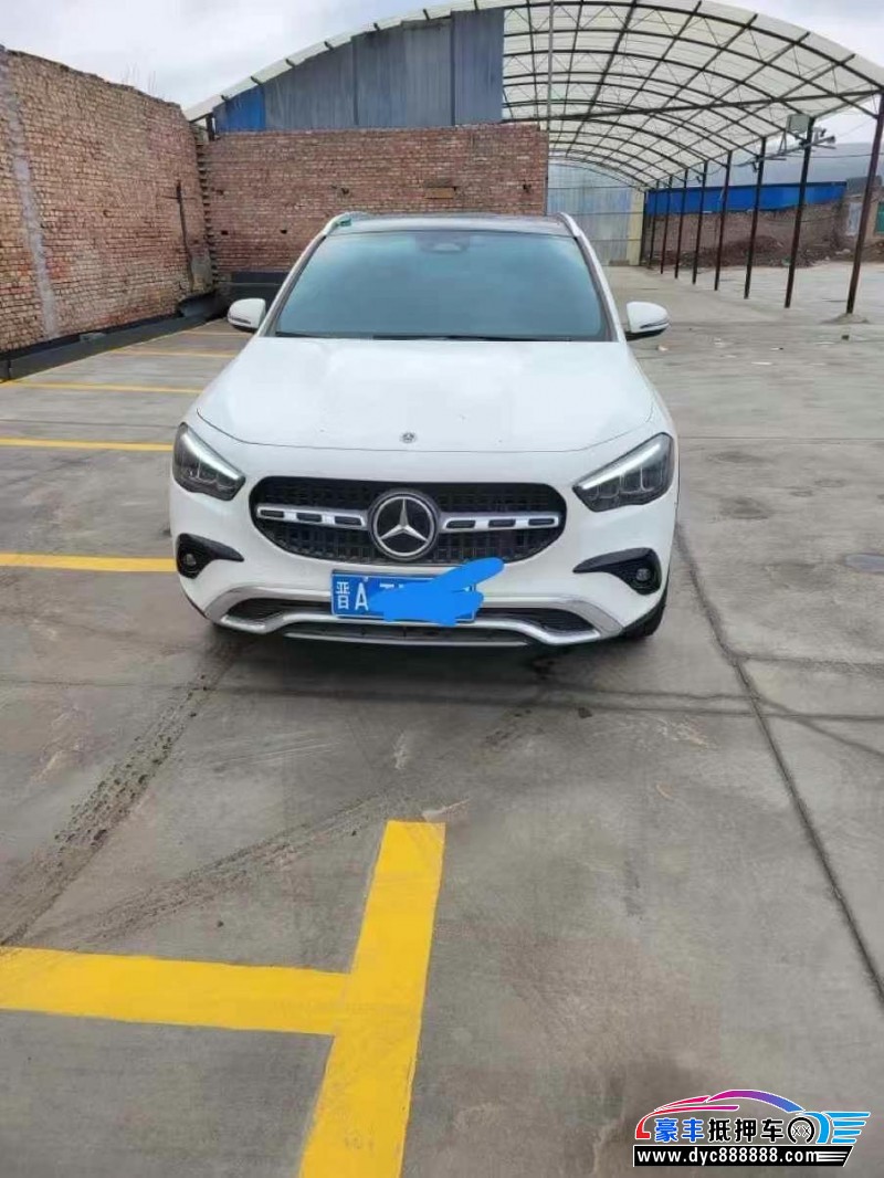 24年奔驰GLA轿车抵押车出售