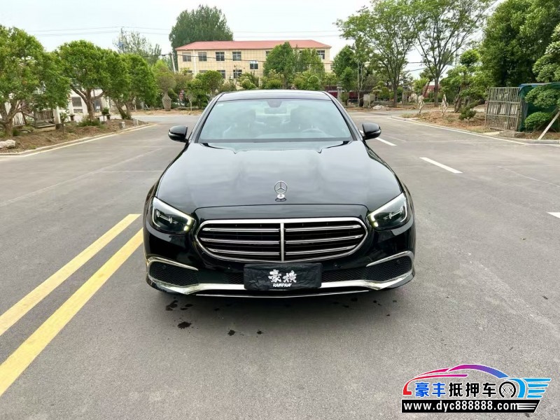 22年奔驰E轿车抵押车出售