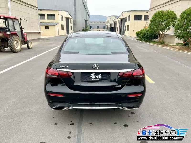 22年奔驰E轿车抵押车出售