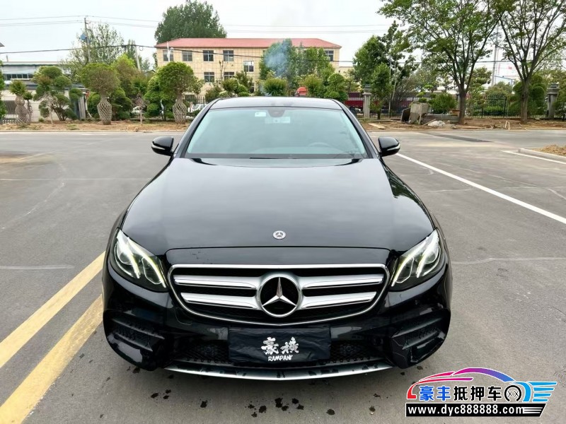 20年奔驰E轿车抵押车出售