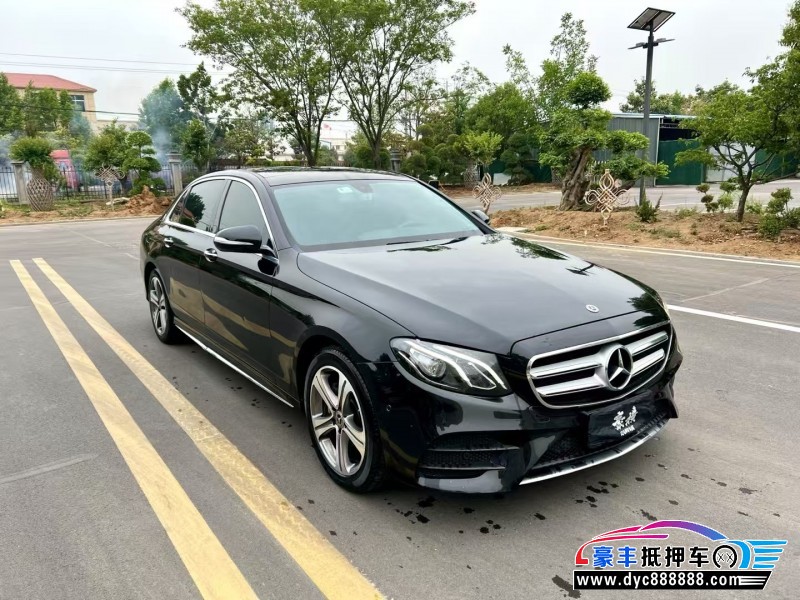 20年奔驰E轿车抵押车出售