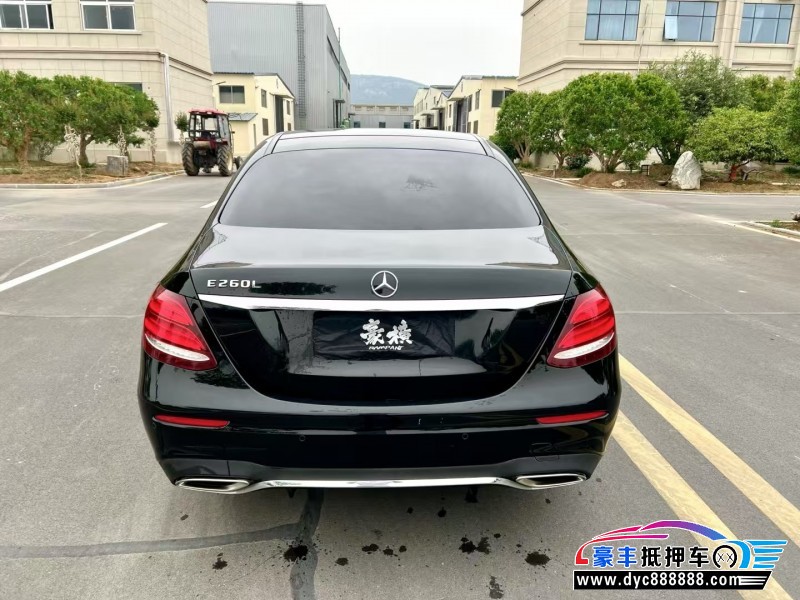 20年奔驰E轿车抵押车出售