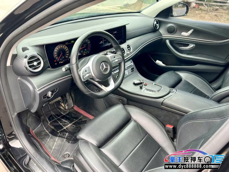 20年奔驰E轿车抵押车出售