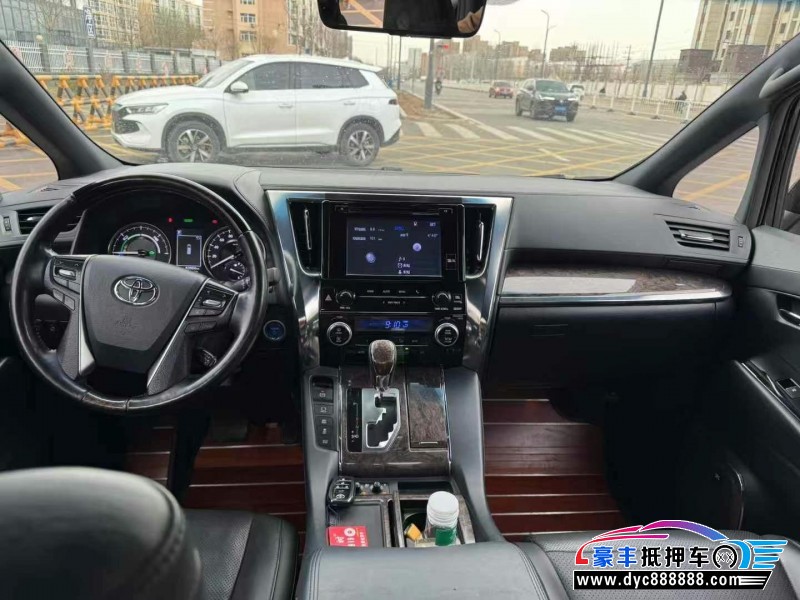 19年丰田埃尔法轿车抵押车出售