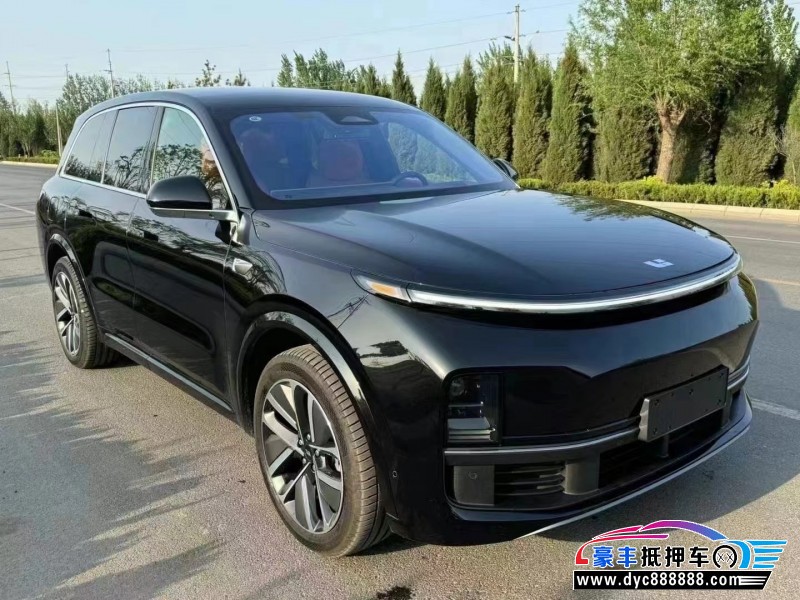 24年理想L8轿车抵押车出售