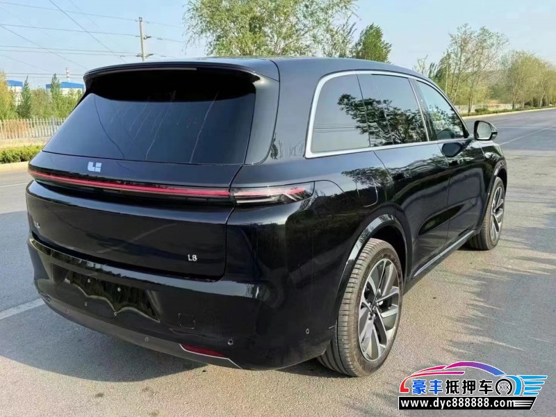 24年理想L8轿车抵押车出售