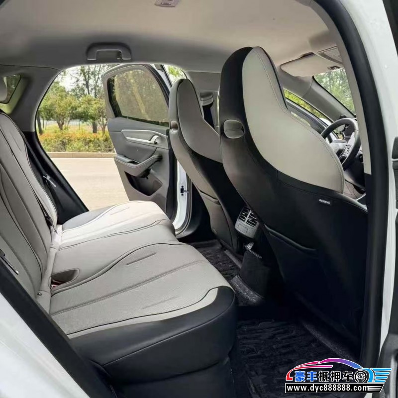 24年比亚迪驱逐舰轿车抵押车出售