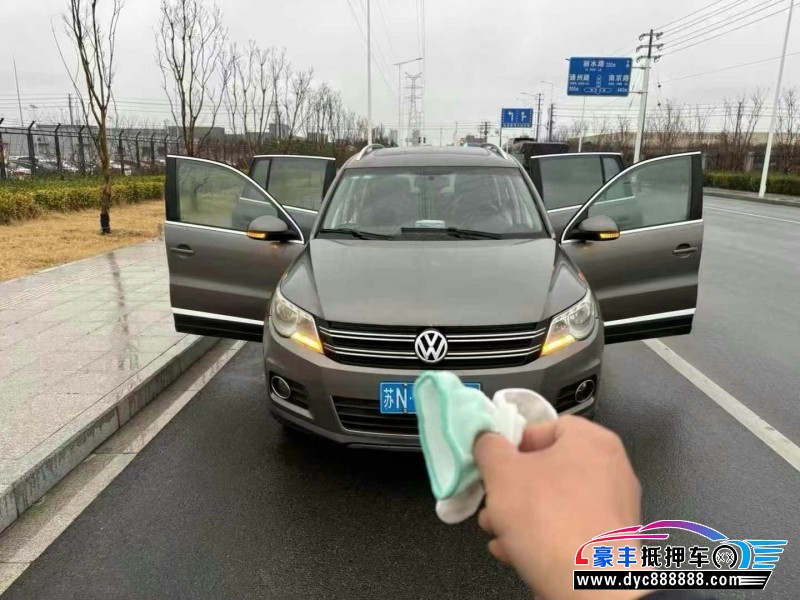 11年大众途观轿车抵押车出售