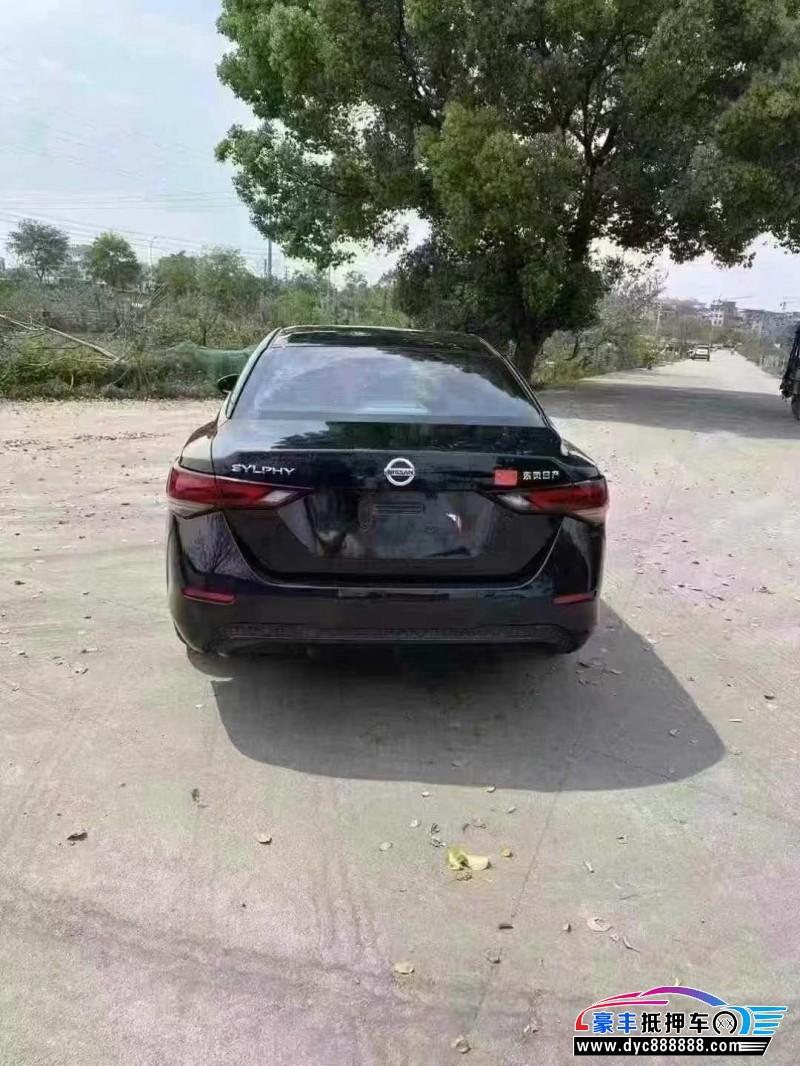 22年日产轩逸轿车抵押车出售