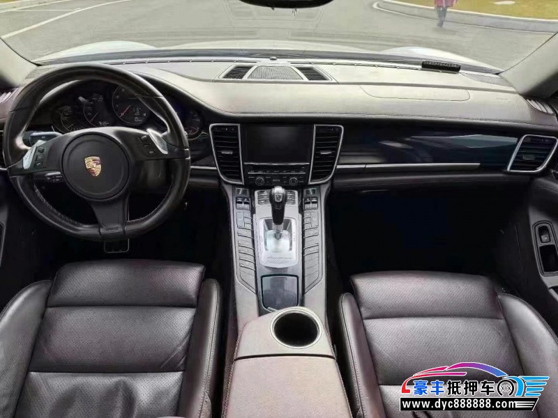 15年保时捷帕纳梅拉轿车抵押车出售