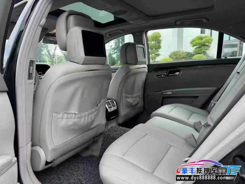 12年奔驰S轿车抵押车出售