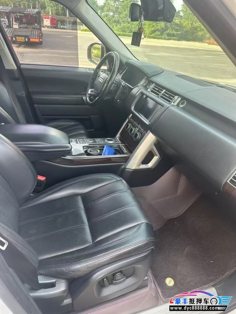 16年路虎揽胜行政轿车抵押车出售