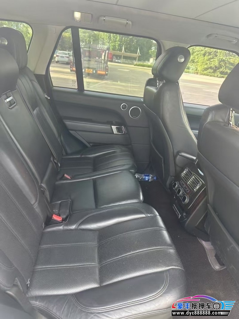 16年路虎揽胜行政轿车抵押车出售