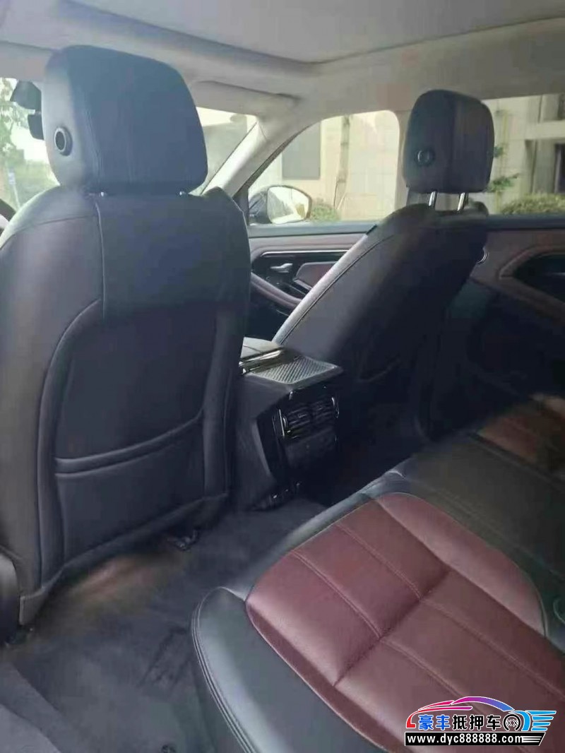 24年路虎揽胜极光轿车抵押车出售