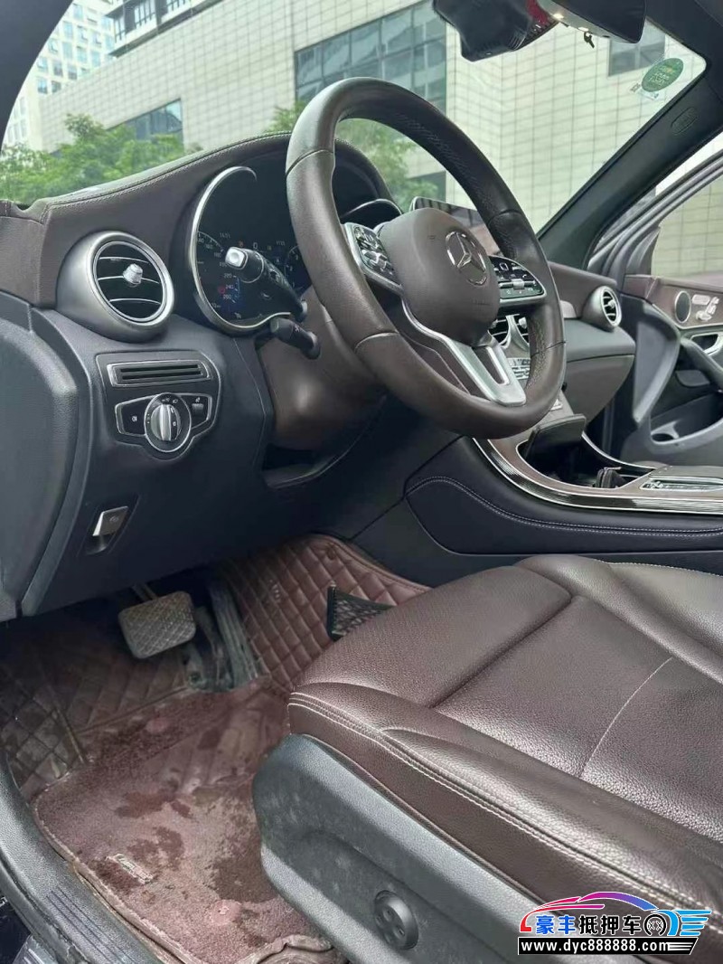 20年奔驰GLC轿车抵押车出售