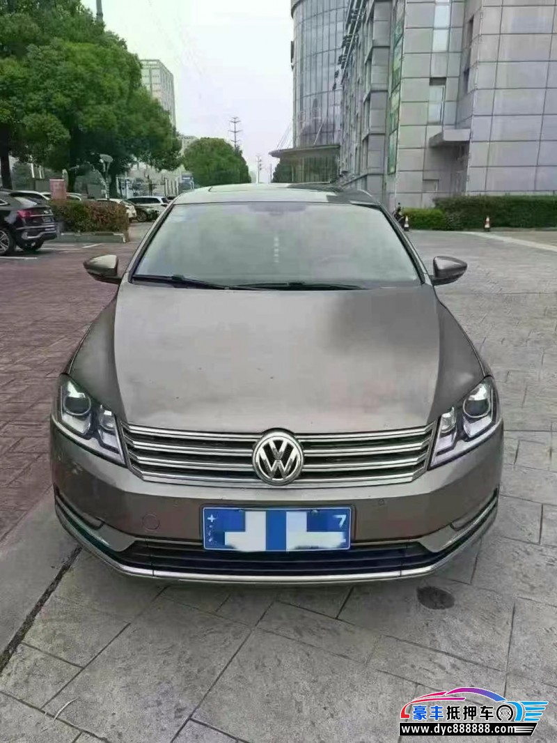 16年大众迈腾轿车抵押车出售