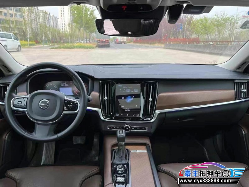 19年沃尔沃S90轿车抵押车出售