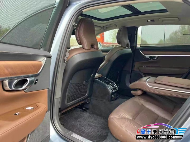 19年沃尔沃S90轿车抵押车出售