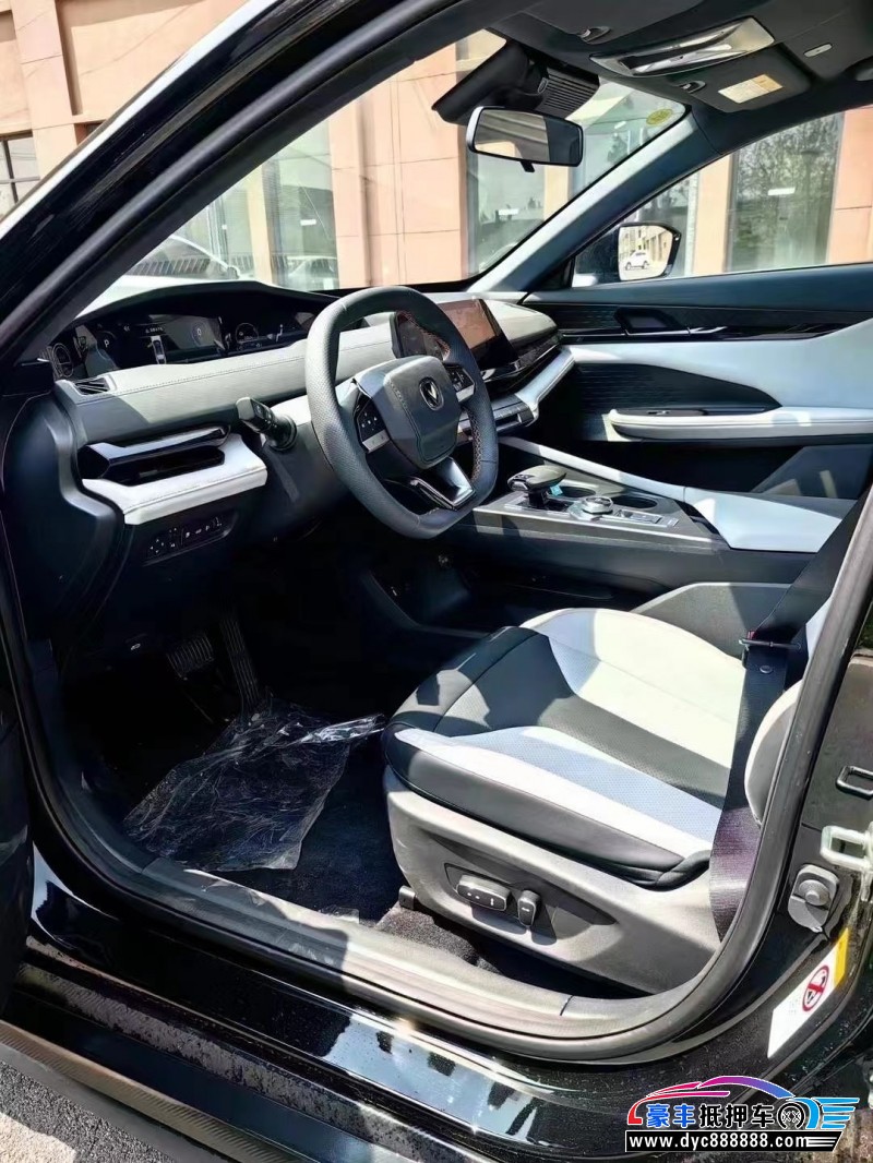 25年长安长安UNI轿车抵押车出售