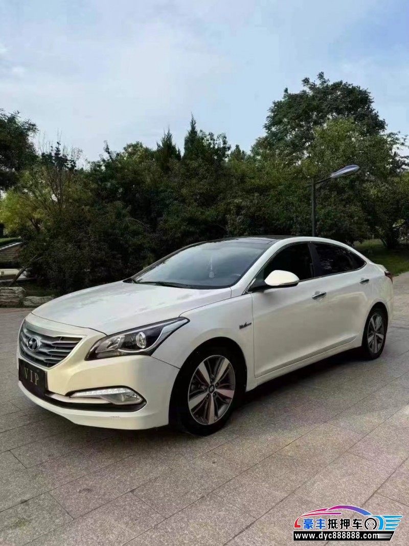 16年现代名图轿车抵押车出售