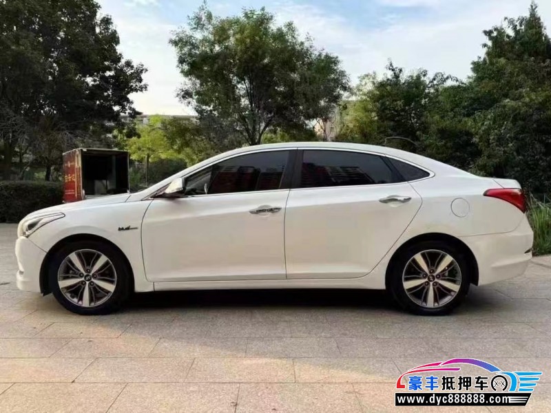 16年现代名图轿车抵押车出售