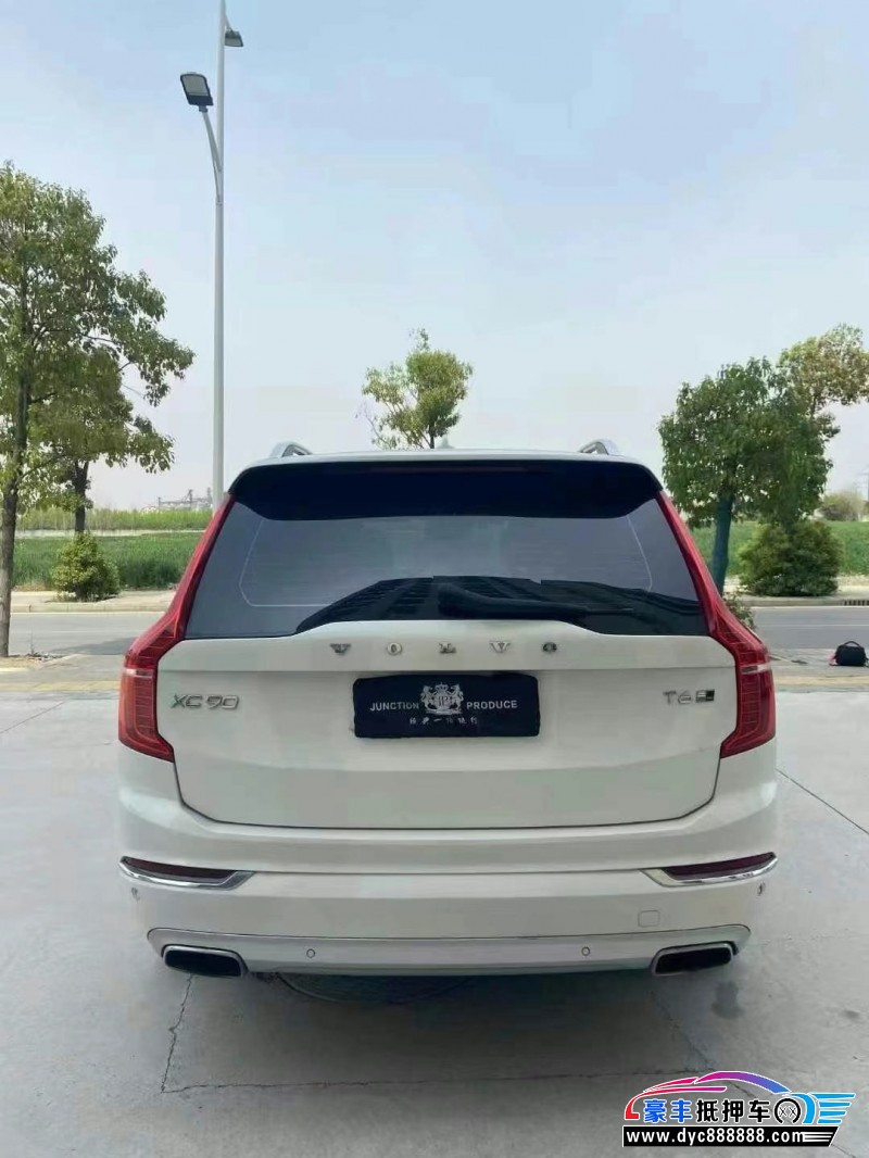 17年沃尔沃XC90轿车抵押车出售