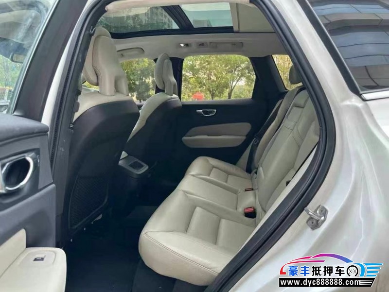 18年沃尔沃XC60轿车抵押车出售