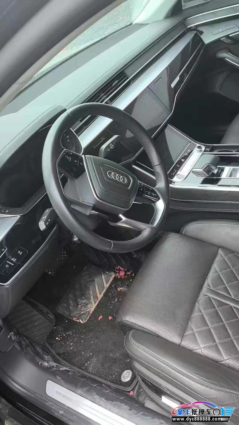 23年奥迪A8轿车抵押车出售