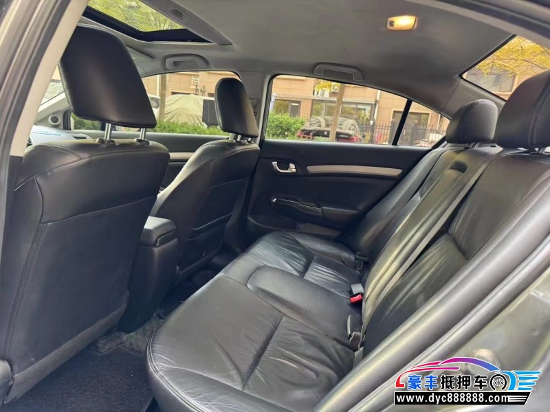 14年本田思域轿车抵押车出售