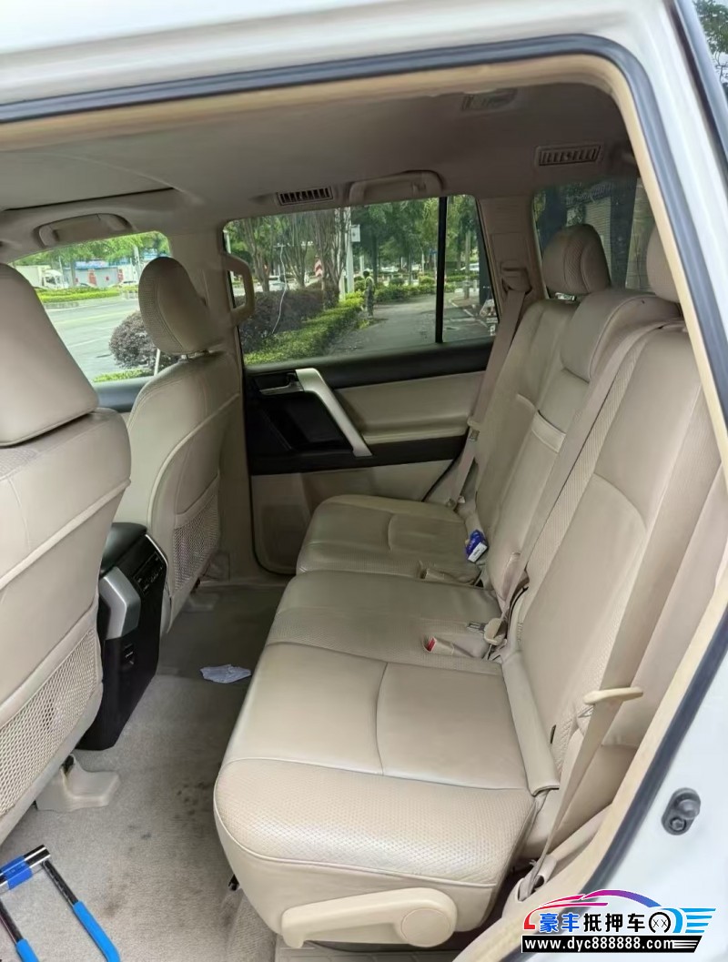 12年丰田普拉多（霸道）轿车抵押车出售