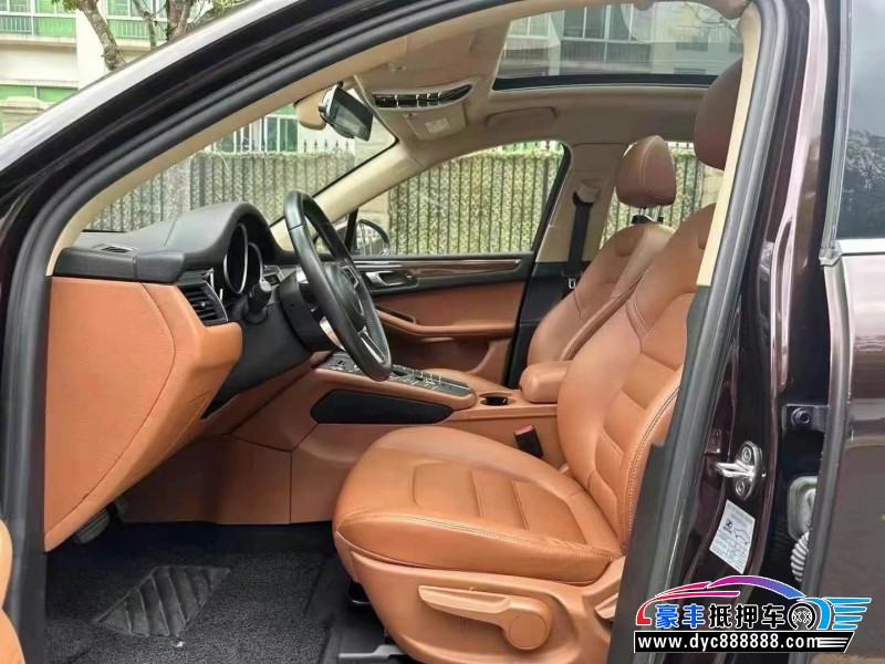 18年众泰SR9轿车抵押车出售