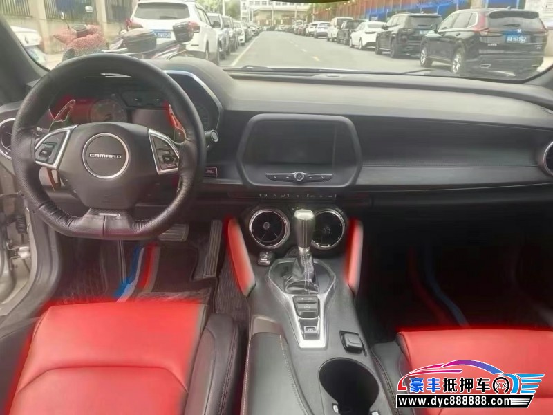 17年雪佛兰科迈罗轿车抵押车出售