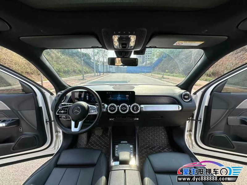 21年奔驰GLB轿车抵押车出售