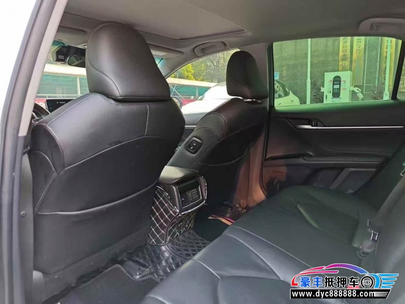 21年丰田凯美瑞轿车抵押车出售