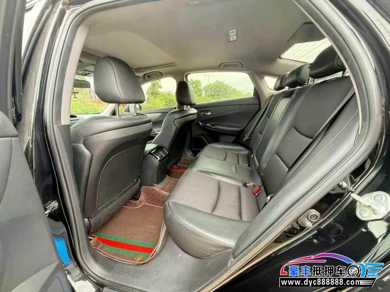 18年本田思铂睿轿车抵押车出售