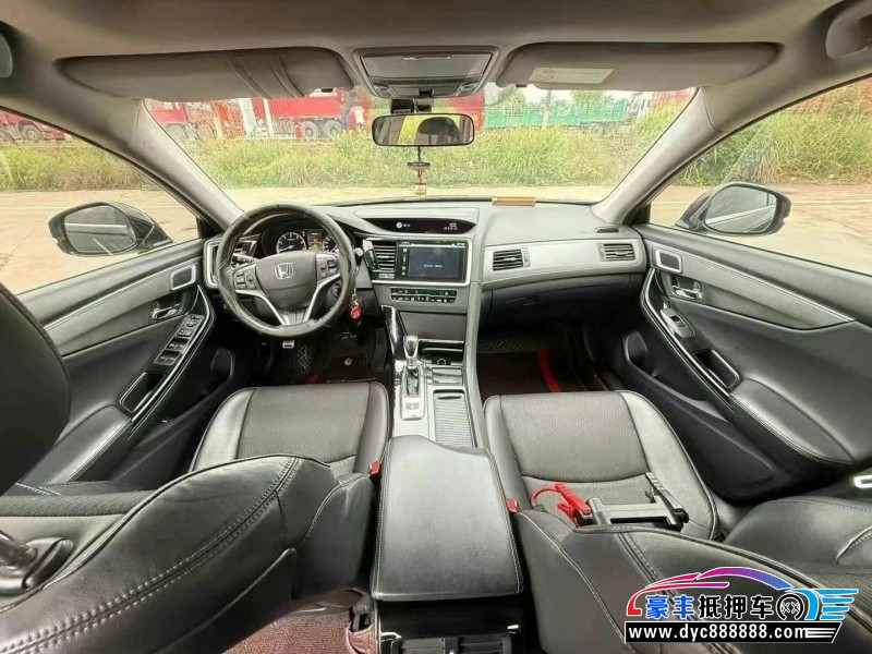 18年本田思铂睿轿车抵押车出售