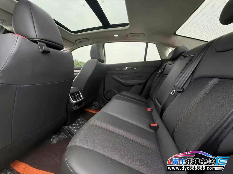 23年东风风神奕炫轿车抵押车出售