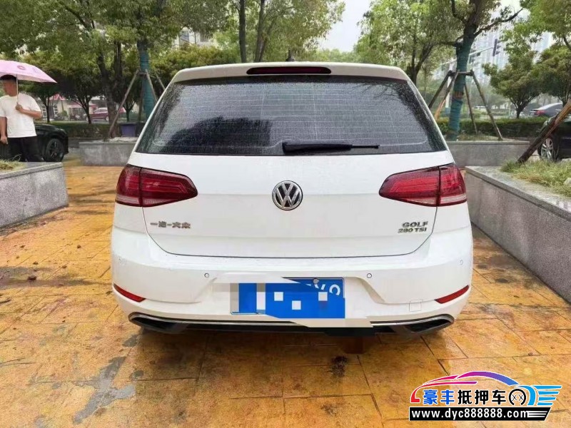 19年大众高尔夫轿车抵押车出售