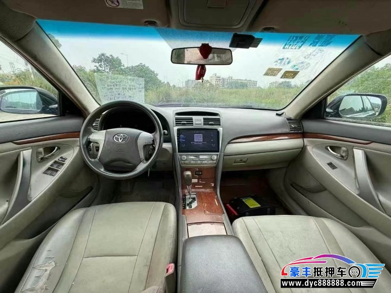 14年丰田凯美瑞轿车抵押车出售