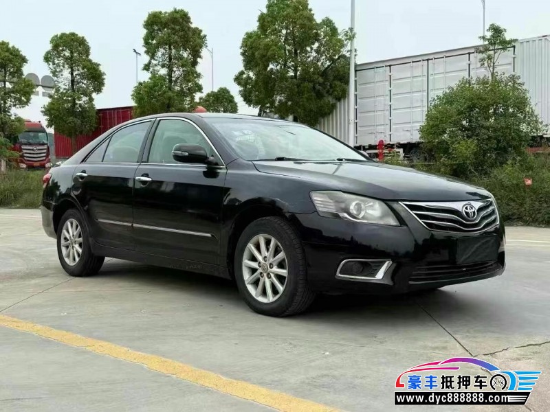 14年丰田凯美瑞轿车抵押车出售