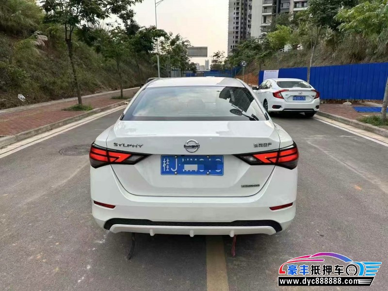 20年日产轩逸轿车抵押车出售