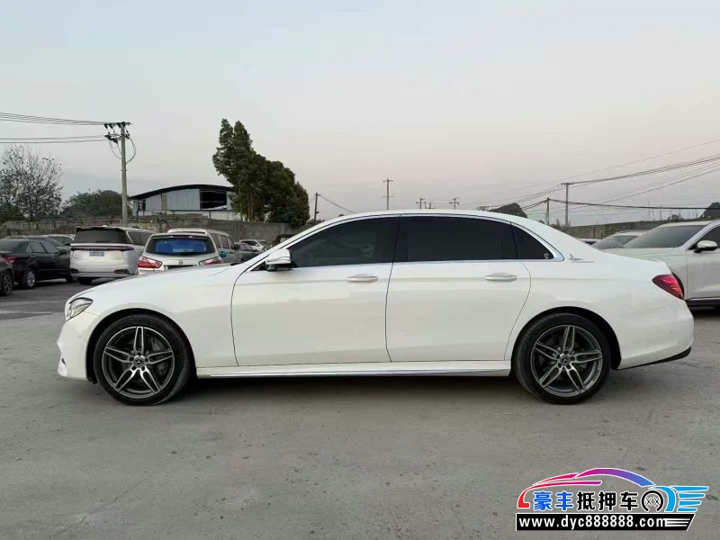 19年奔驰E轿车抵押车出售